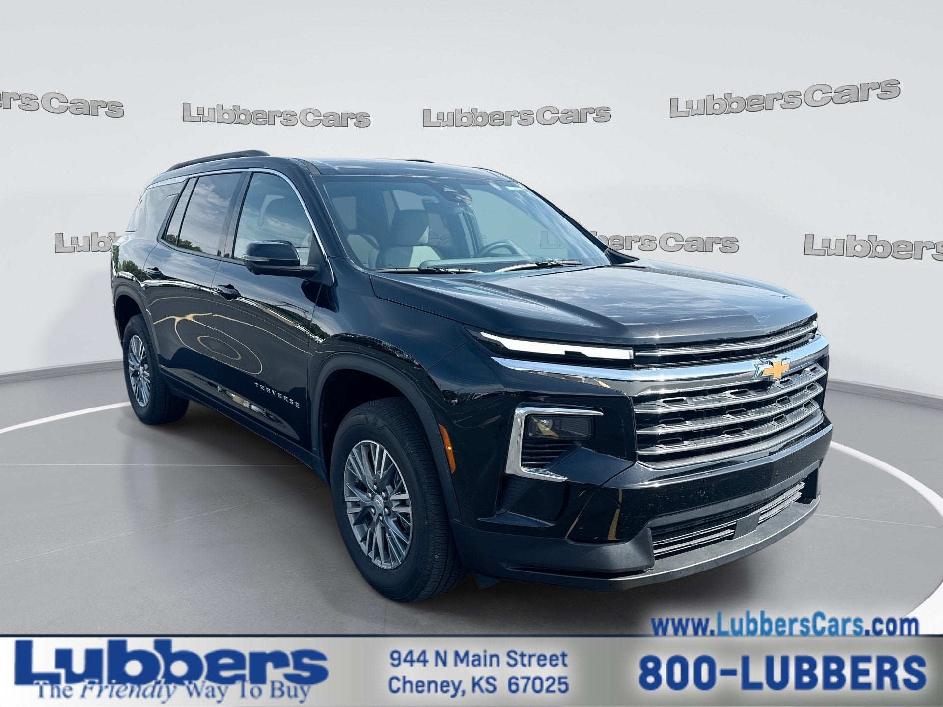 2026 Chevrolet Traverse LT in Mosaic Black Metallic — front three-quarter view
